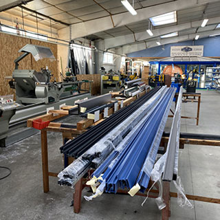 Atelier de fabrication de vérandas, fenêtres, portes d'entrée et de garage MVA à Le Rheu